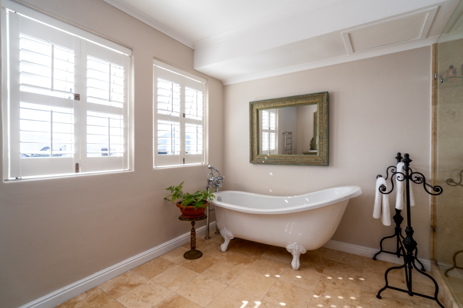 4 Bedroom Property for Sale in Kommetjie Western Cape